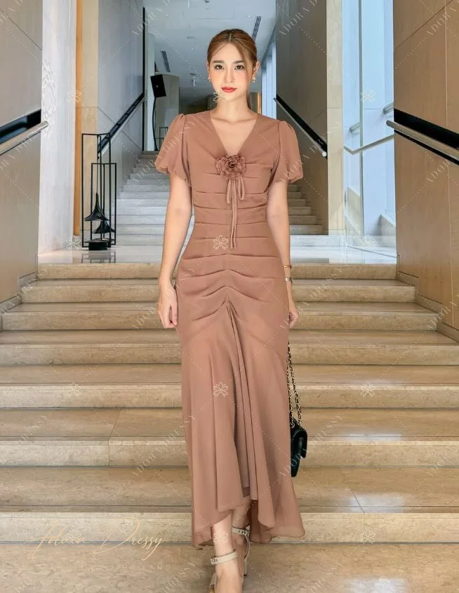 ตัวอย่างชุดโทนน้ำตาล-ทอง จาก Adora Dressy พิษณุโลก ภาพที่ 24