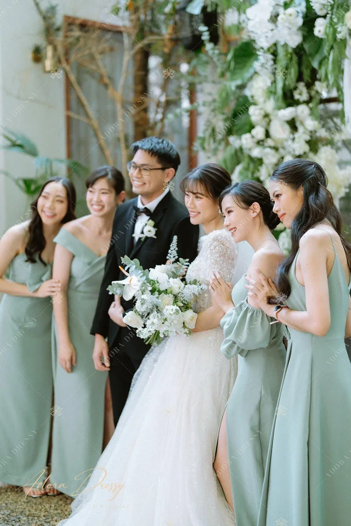 ตัวอย่างชุดโทนเขียว จาก Adora Dressy พิษณุโลก ภาพที่ 44