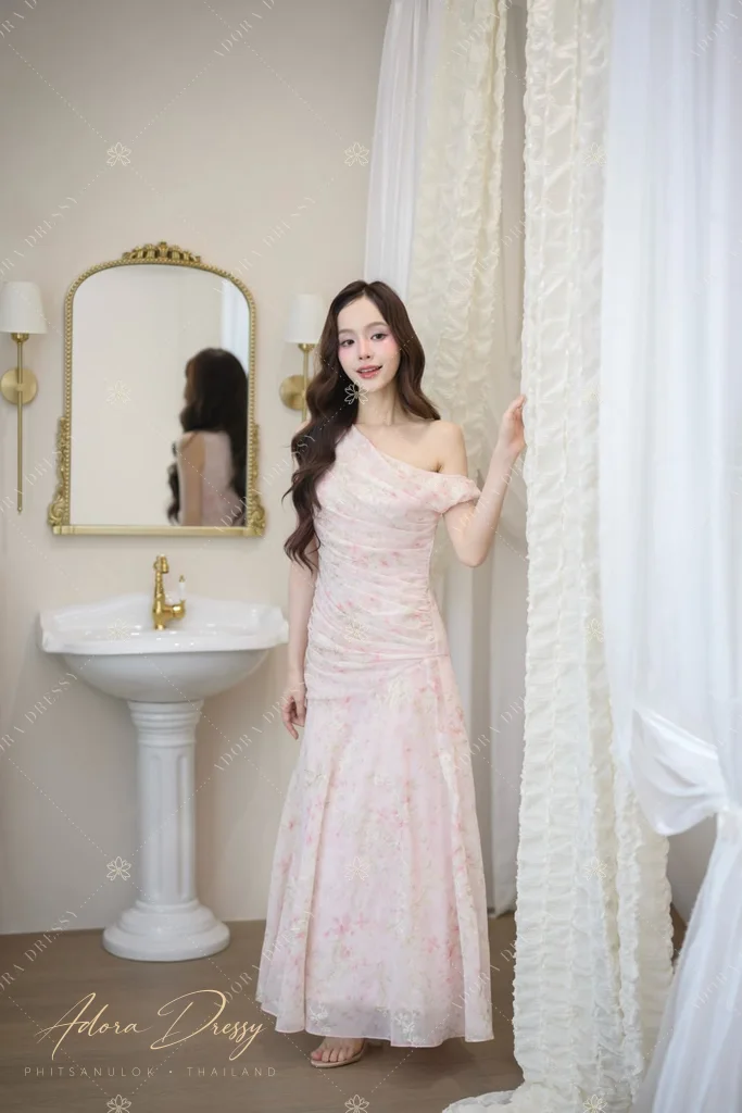 ตัวอย่างชุดโทนชมพู จาก Adora Dressy พิษณุโลก ภาพที่ 80
