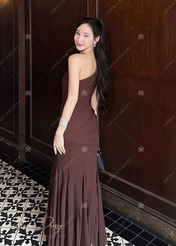 ตัวอย่างชุดโทนน้ำตาล-ทอง จาก Adora Dressy พิษณุโลก ภาพที่ 12