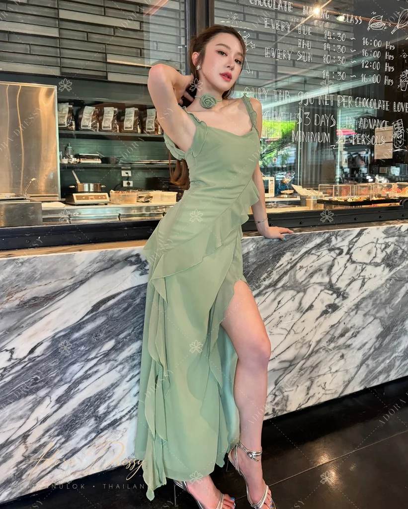 ตัวอย่างชุดโทนเขียว จาก Adora Dressy พิษณุโลก ภาพที่ 35