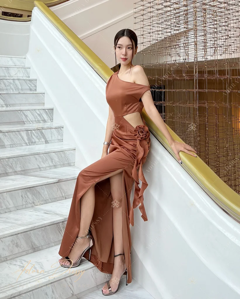 ตัวอย่างชุดโทนน้ำตาล-ทอง จาก Adora Dressy พิษณุโลก ภาพที่ 42