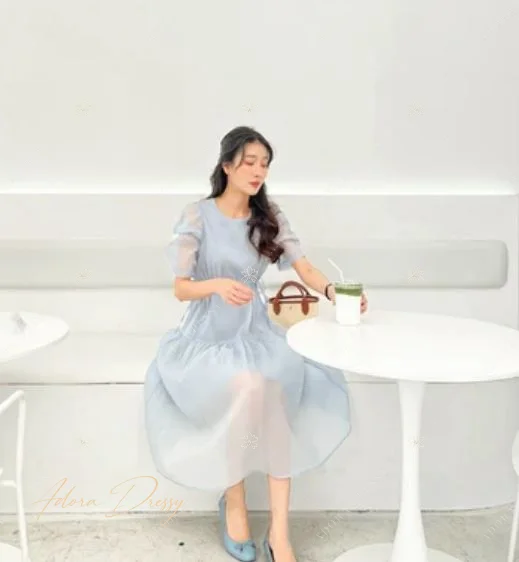 ตัวอย่างชุดโทนฟ้า-เทา จาก Adora Dressy พิษณุโลก ภาพที่ 11