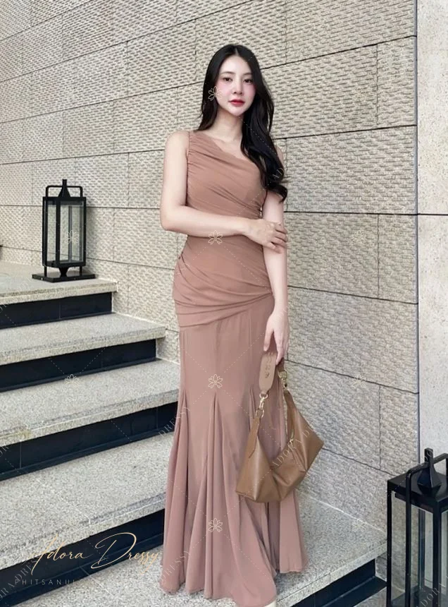 ตัวอย่างชุดโทนน้ำตาล-ทอง จาก Adora Dressy พิษณุโลก ภาพที่ 2