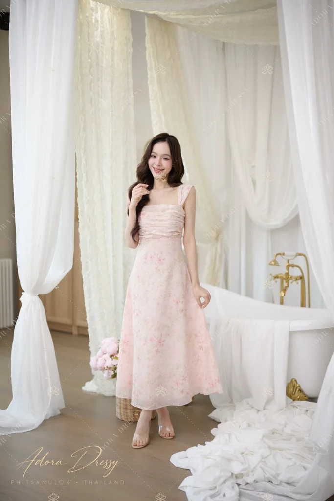 ตัวอย่างชุดโทนชมพู จาก Adora Dressy พิษณุโลก ภาพที่ 81