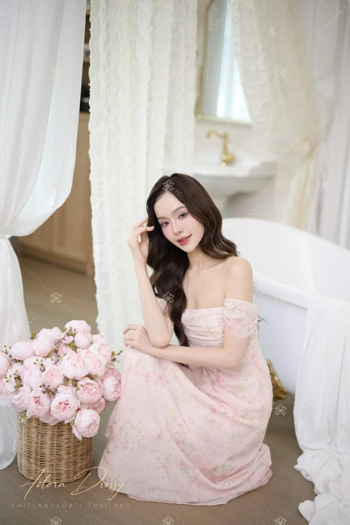 ตัวอย่างชุดโทนชมพู จาก Adora Dressy พิษณุโลก ภาพที่ 74
