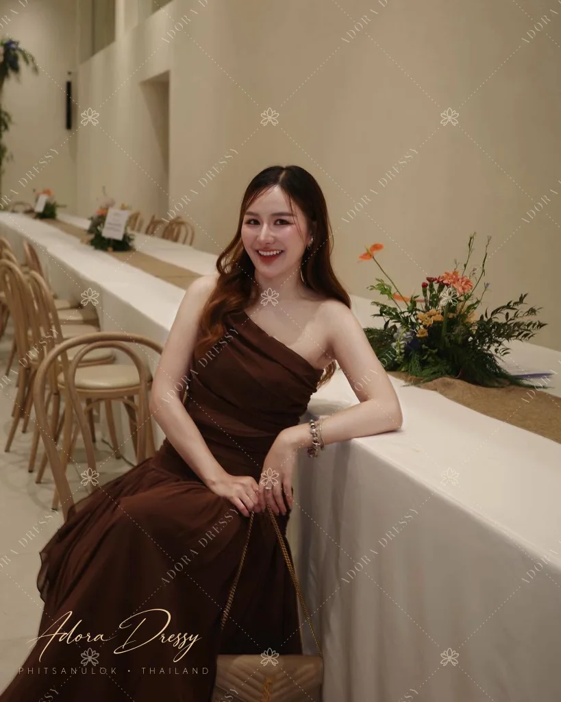 ตัวอย่างชุดโทนน้ำตาล-ทอง จาก Adora Dressy พิษณุโลก ภาพที่ 96