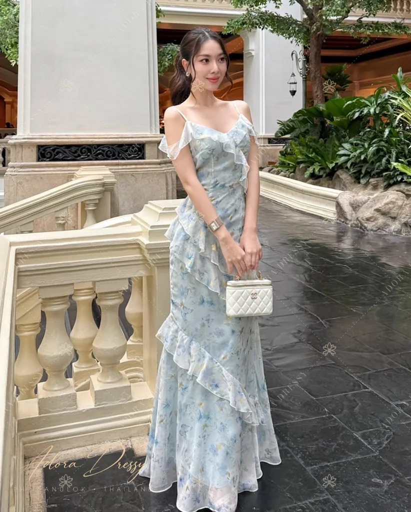 ตัวอย่างชุดโทนฟ้า-เทา จาก Adora Dressy พิษณุโลก ภาพที่ 7