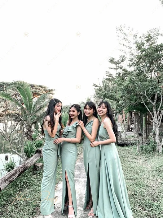 ตัวอย่างชุดโทนเขียว จาก Adora Dressy พิษณุโลก ภาพที่ 11